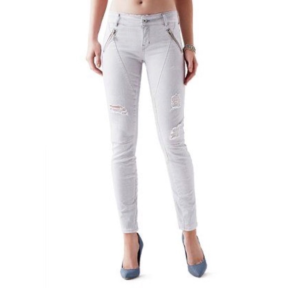 Guess Destroyed Jeans - 26 - Picture 1 of 5